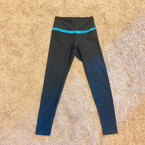 NWT Yoga Pants - Picture 5 of 7